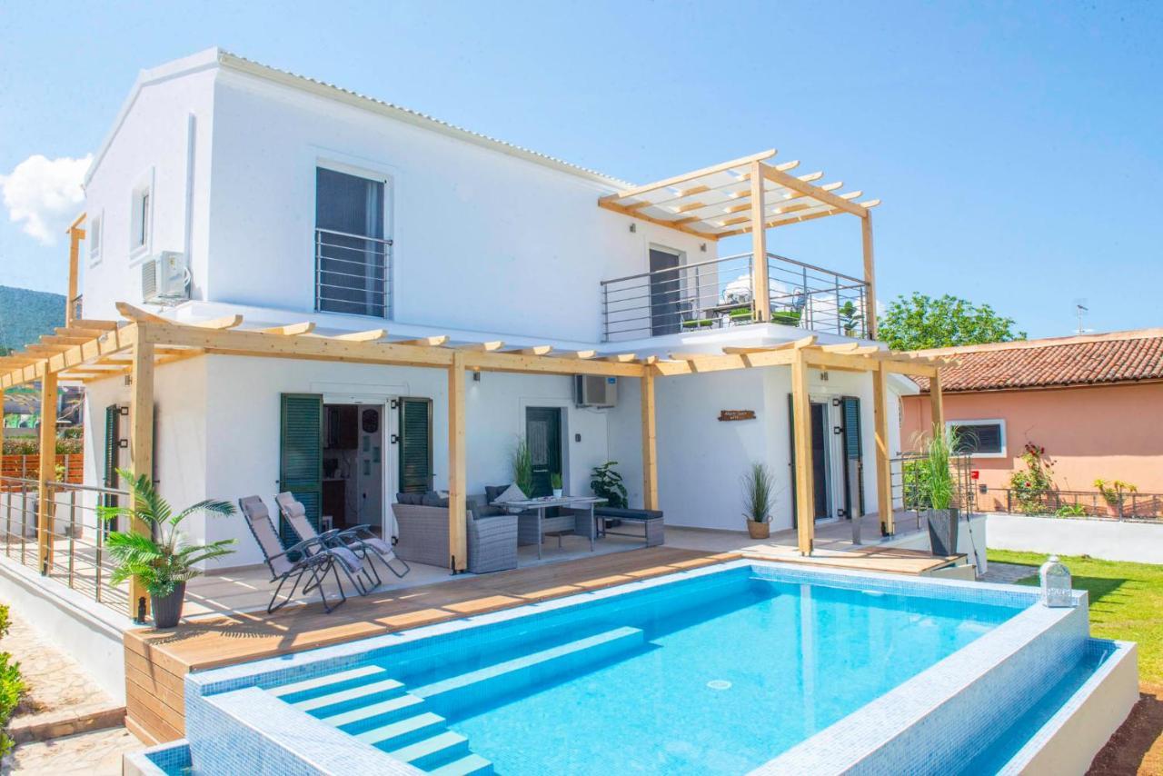 Acharavi Beach Villa מראה חיצוני תמונה