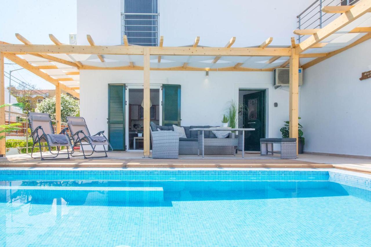 Acharavi Beach Villa מראה חיצוני תמונה